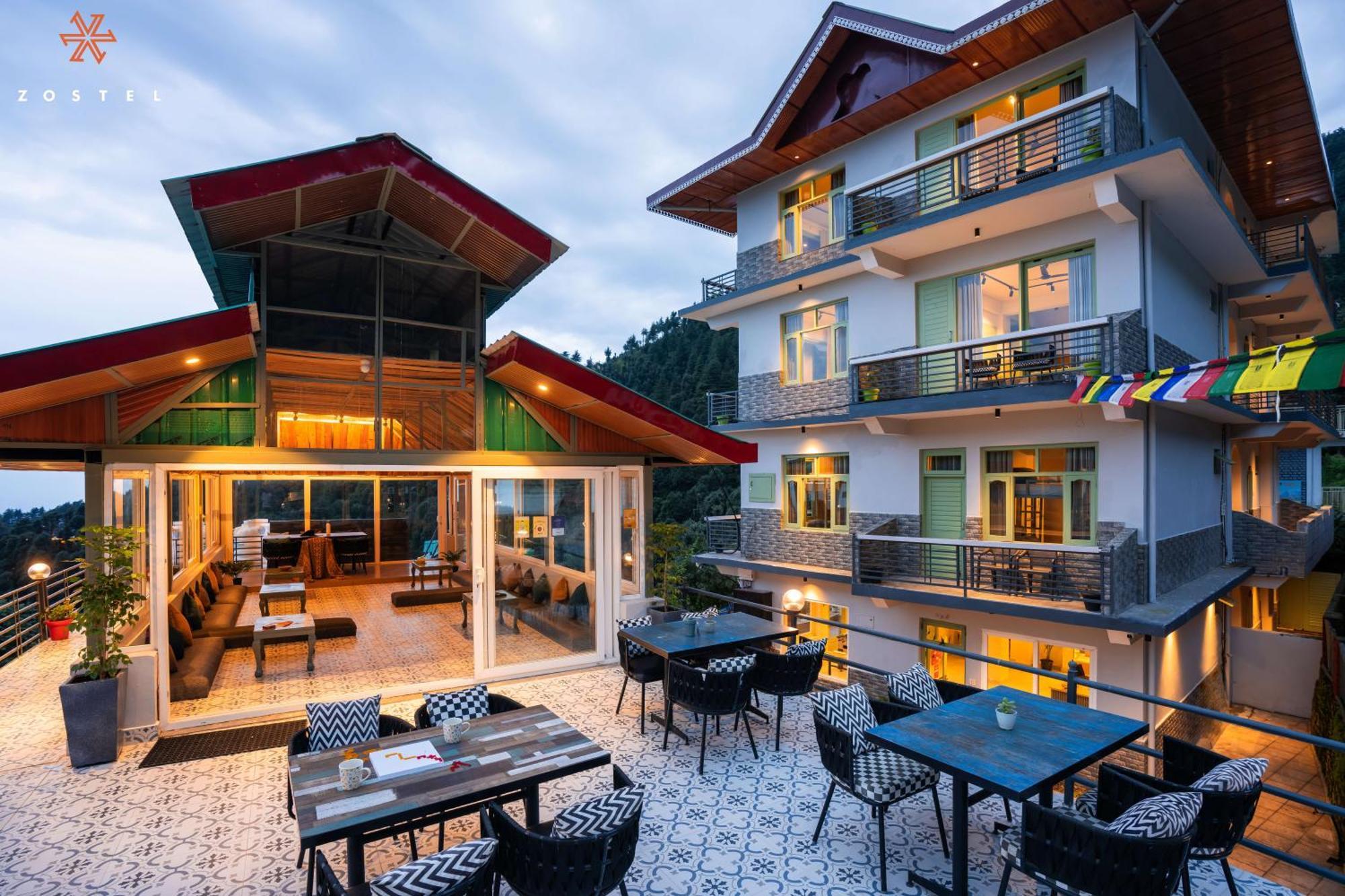 Ostello Zostel Dharamkot McLeod Ganj Esterno foto