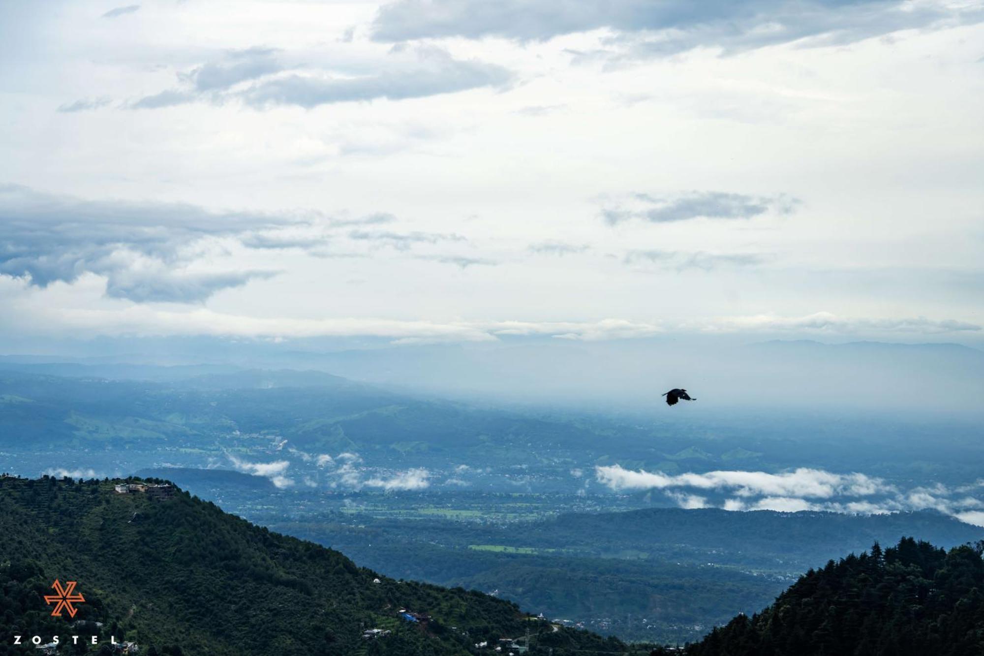 Ostello Zostel Dharamkot McLeod Ganj Esterno foto